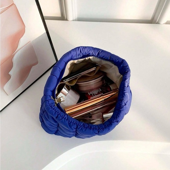 Quilted Royal Blue Multi-Purpose Puffer Cosmetic Bag / Clutch NEW - Picture 6 of 12